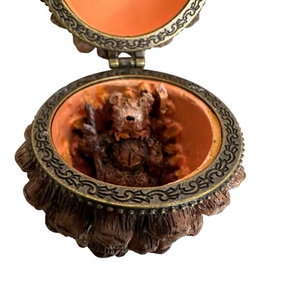 Home Accents Wishes and Wonder Woodland Ornament Nut Pinecone Treasure Box - Picture 6 of 9